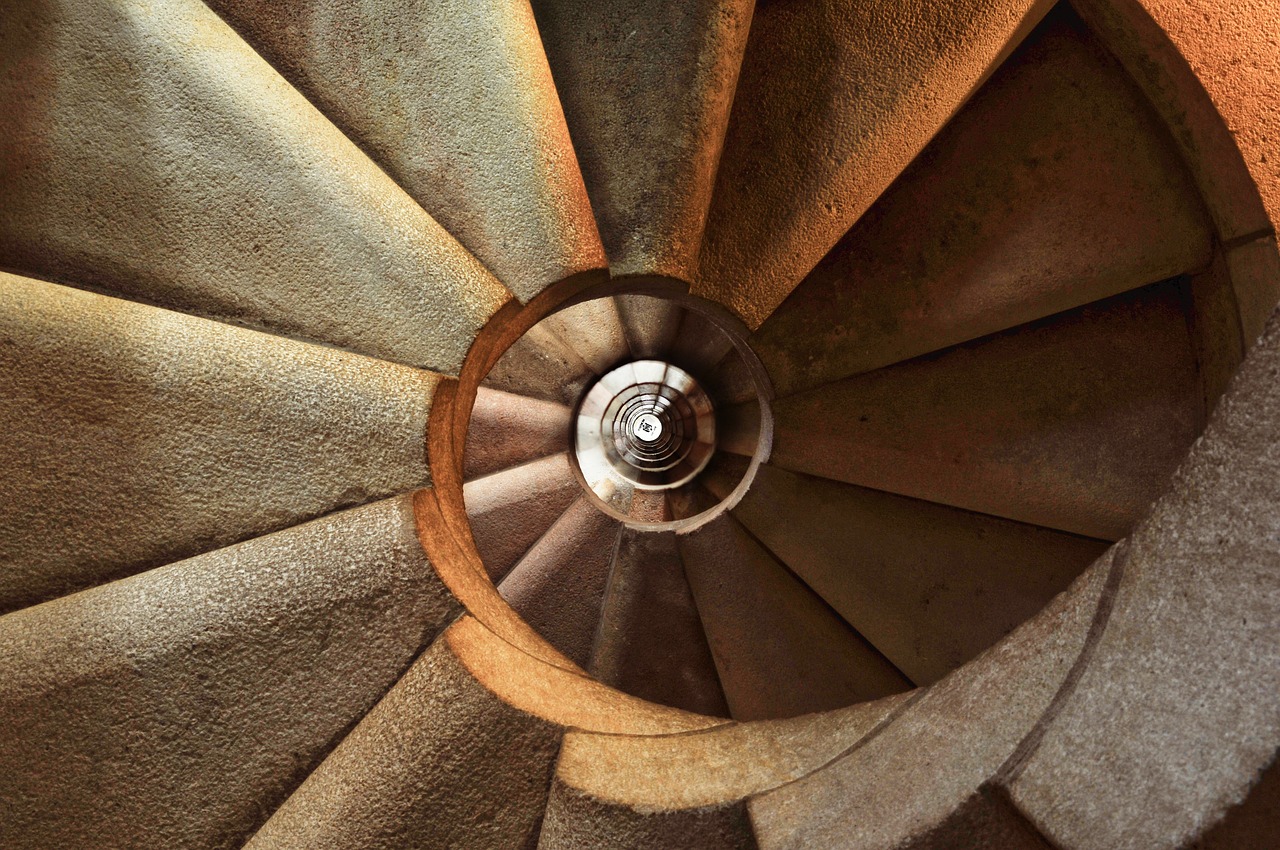 ESCADA ESPIRAL